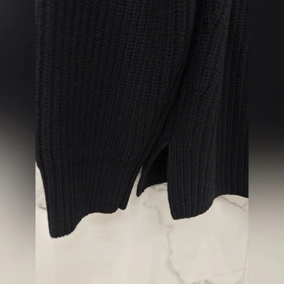 Theory Women’s Wool and Cashmere Sweater Black Size Medium - Picture 8 of 8